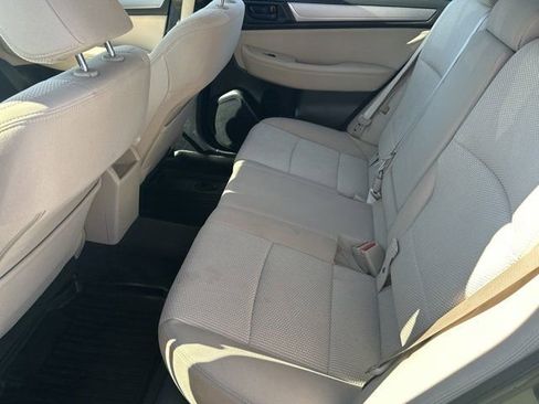 Used 2019 Subaru Outback 2.5i image 21