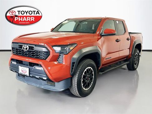 Used 2025 Toyota Tacoma TRD Off-Road w/ TRD Off Road Upgrade Package AWD/4WD image 1