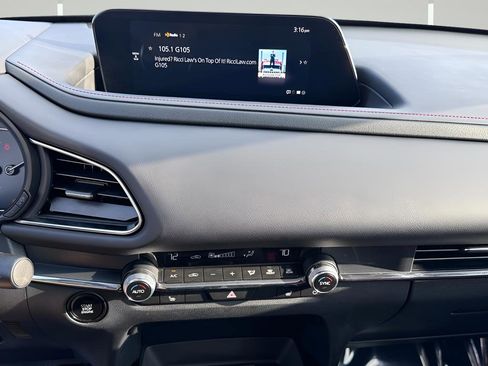 Used 2025 MAZDA CX-30 AWD 2.5 S w/ Preferred Package image 7