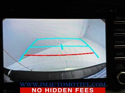 Used 2020 Toyota Sienna XLE FWD image 34