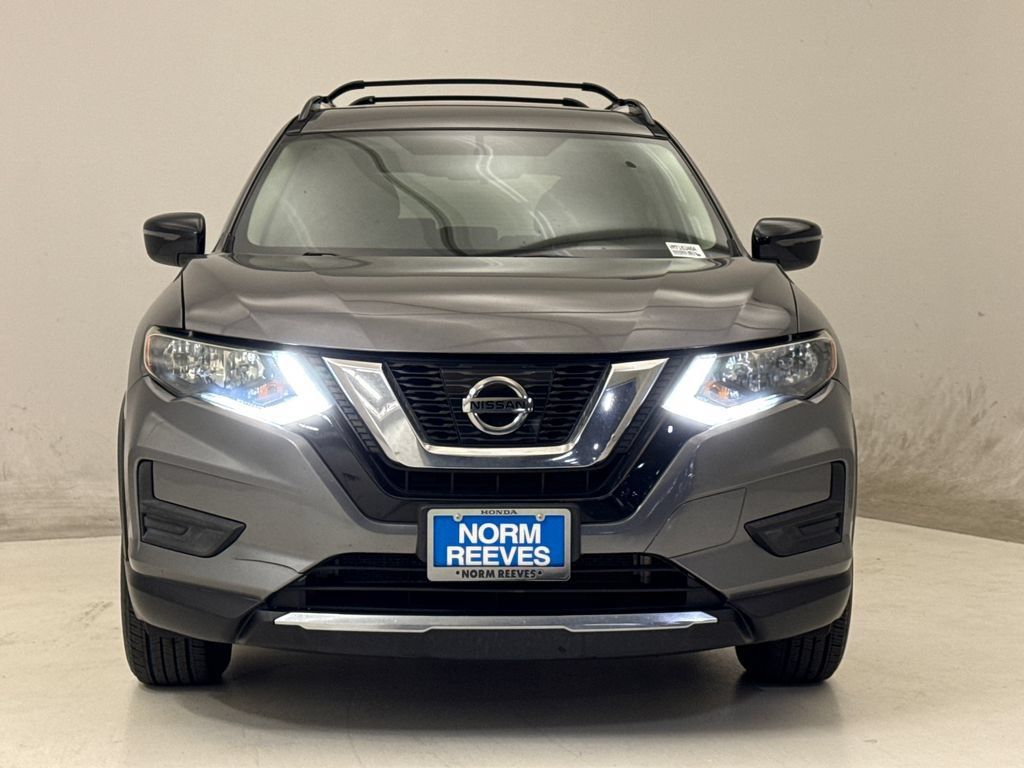 Used 2017 Nissan Rogue SV w/ Midnight Edition FWD image 3