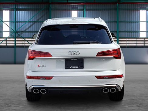 Used 2024 Audi SQ5 Premium w/ Convenience Package AWD/4WD image 4