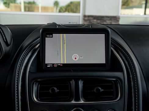 Used 2019 Aston Martin DB11 Volante image 19