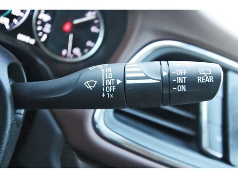 Used 2018 Buick Enclave Avenir w/ Avenir Technology Package image 19