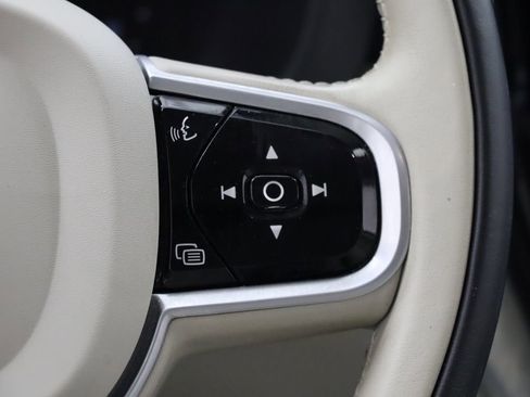 Used 2020 Volvo XC60 T6 Inscription AWD/4WD image 18