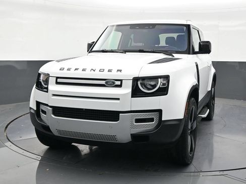 Used 2022 Land Rover Defender 90 AWD/4WD image 8