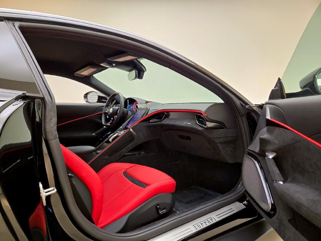 Used 2024 Ferrari Roma RWD image 23