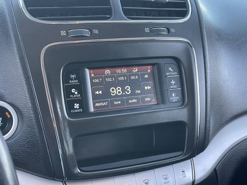 Used 2019 Dodge Journey SE w/ Connectivity Group FWD image 26