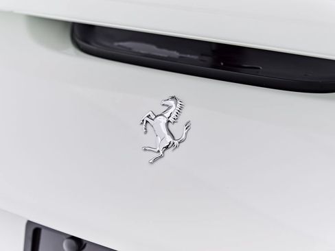 Used 2022 Ferrari F8 Tributo RWD image 29
