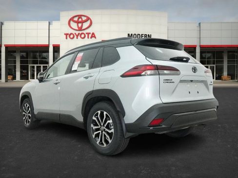 New 2026 Toyota Corolla Cross SE image 14