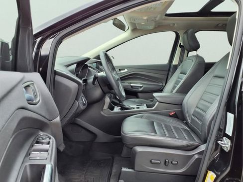 Used 2019 Ford Escape SEL AWD/4WD image 16