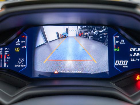 Used 2020 Lamborghini Huracan EVO image 29