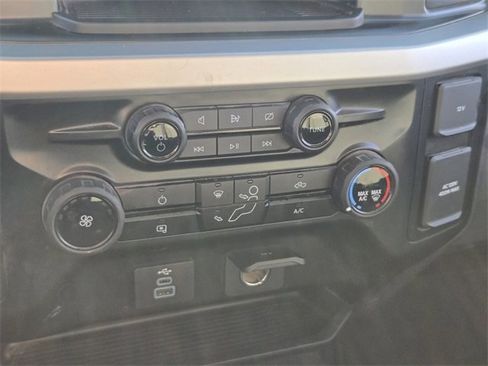 Certified 2024 Ford F250 XLT w/ FX4 Off-Road Package image 27