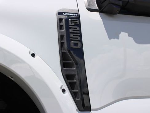 Used 2025 Ford F250 Lariat w/ Black Appearance Package AWD/4WD image 17