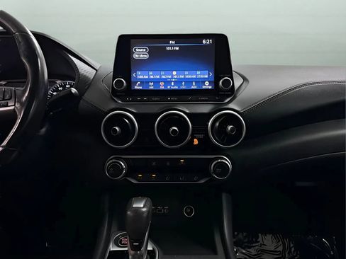 Used 2022 Nissan Sentra SV FWD image 19