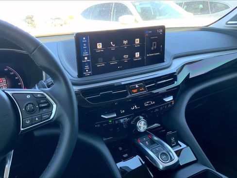 Used 2025 Acura MDX SH-AWD w/ Technology Package image 6