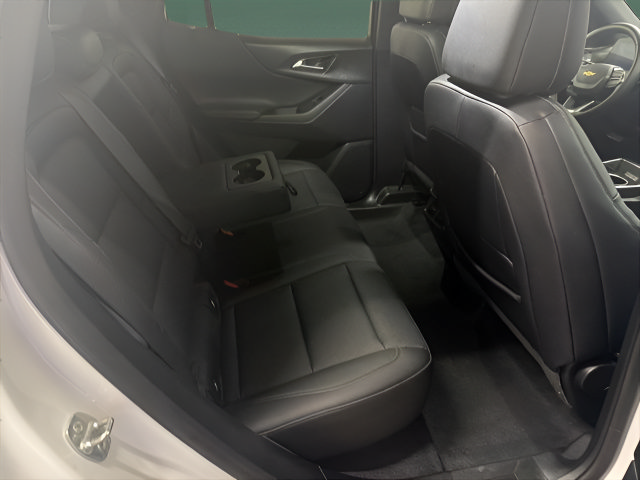 Used 2025 Chevrolet Equinox LT w/ Convenience Package II FWD image 13