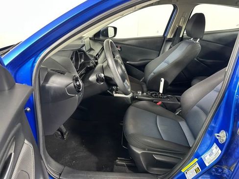 Used 2018 Toyota Yaris iA image 11