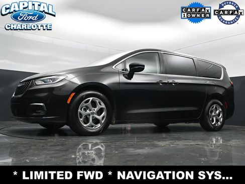 Used 2024 Chrysler Pacifica Limited FWD image 24