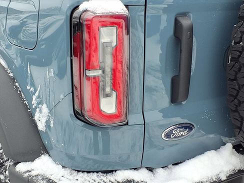 Used 2022 Ford Bronco Badlands image 25