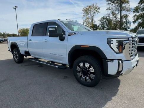 New 2026 GMC Sierra 3500 Denali AWD/4WD image 2