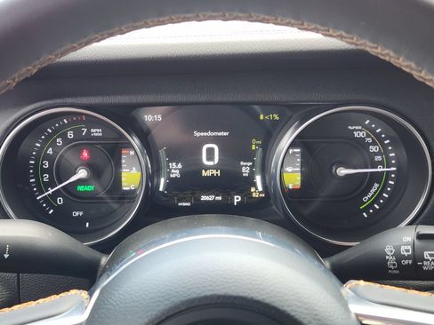 Used 2023 Jeep Wrangler Unlimited Sahara AWD/4WD image 23
