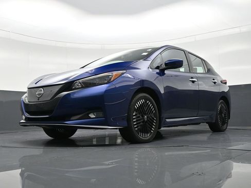 Used 2023 Nissan Leaf SV Plus image 25