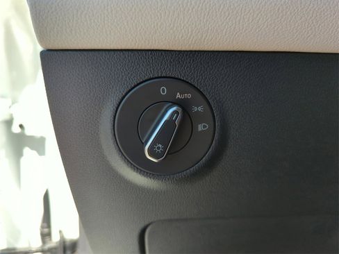 New 2026 Volkswagen Taos S image 38