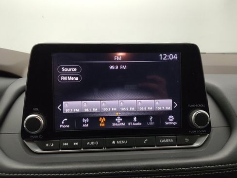 Used 2023 Nissan Rogue SV image 25