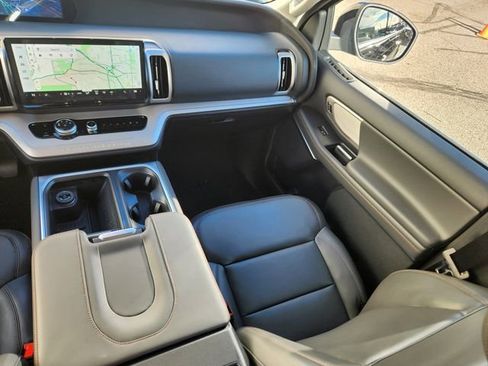 New 2025 Ford Expedition Max Active image 12