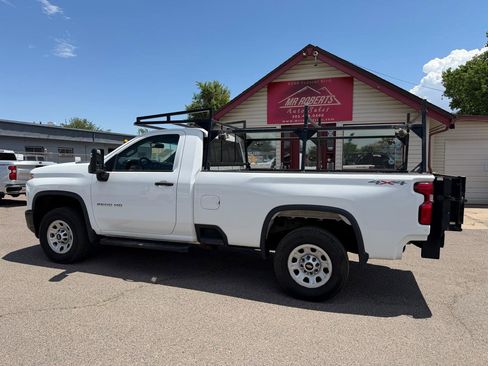 Used 2022 Chevrolet Silverado 2500 W/T w/ WT Convenience Package AWD/4WD image 3