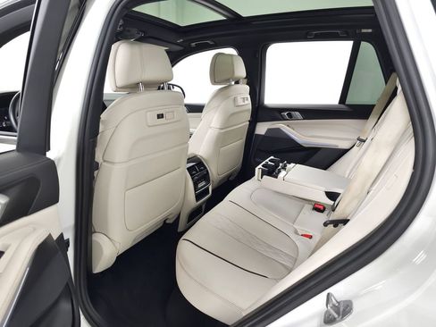 Used 2023 BMW X5 xDrive40i w/ M Sport Package AWD/4WD image 38