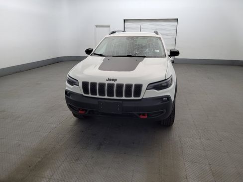 Used 2022 Jeep Cherokee Trailhawk w/ Premium Leather Package AWD/4WD image 15