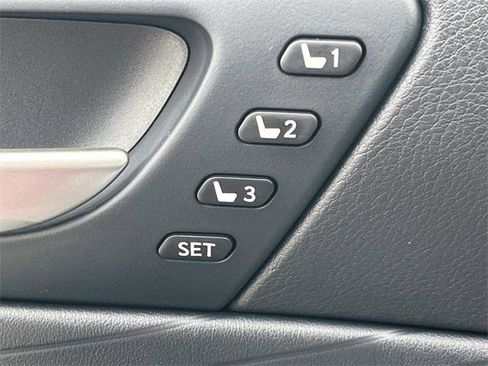 Certified 2025 Lexus IS 350 F Sport image 31