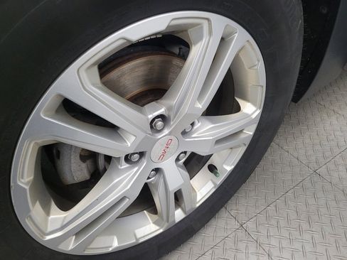 Used 2018 GMC Terrain SLE w/ Driver Convenience Package image 31