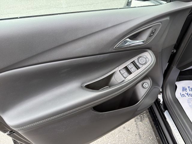 Used 2023 Buick Encore GX Select w/ Sport Touring Package FWD image 21