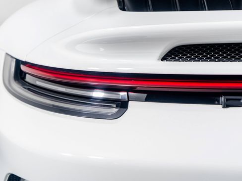 Used 2022 Porsche 911 GT3 image 12