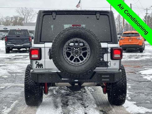 Used 2023 Jeep Wrangler Willys image 32