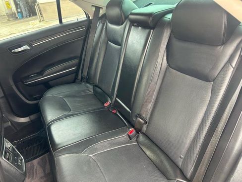 Used 2016 Chrysler 300 C RWD image 15