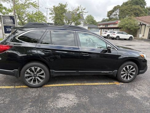 Used 2017 Subaru Outback 3.6R Limited AWD/4WD image 4