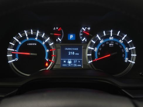 Used 2014 Toyota 4Runner SR5 Premium image 25