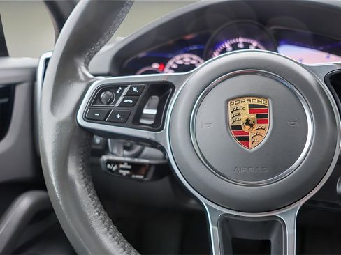 Used 2022 Porsche Cayenne E-Hybrid image 12