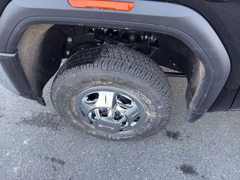 New 2026 GMC Sierra 3500 SLE w/ SLE Convenience Package image 23