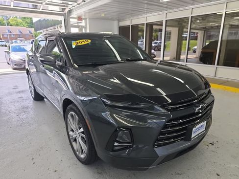 Certified 2019 Chevrolet Blazer Premier w/ Sun and Wheels Package AWD/4WD image 7