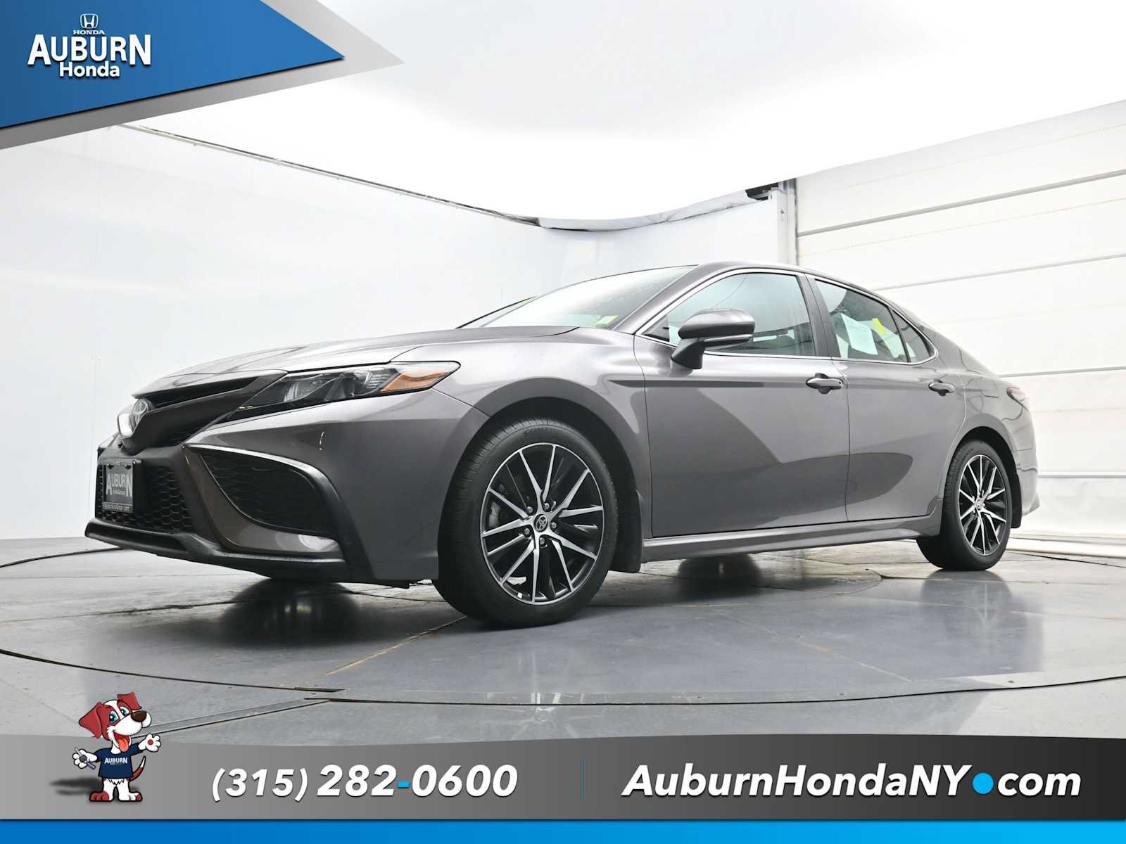 Used 2024 Toyota Camry SE AWD/4WD image 20