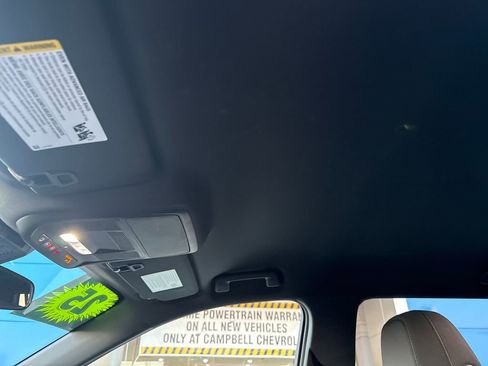 Used 2025 Chevrolet Equinox LT image 24