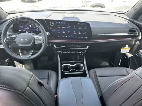 New 2026 Chevrolet Traverse Z71 w/ Enhanced Driving Package AWD/4WD image 14