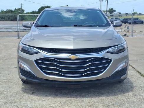 Used 2024 Chevrolet Malibu LS FWD image 2