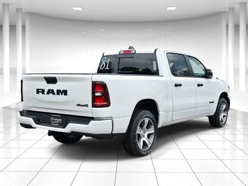 New 2026 RAM 1500 Express AWD/4WD image 3