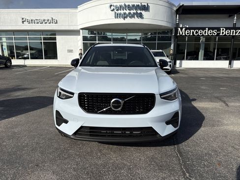 New 2026 Volvo XC40 B4 Core w/ Protection Package image 8